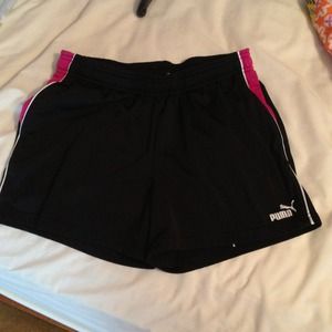 Puma work out shorts (polyester)