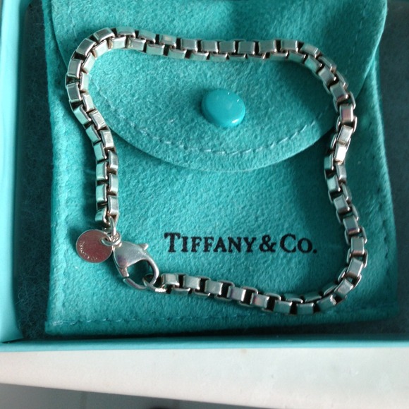 ❌❌SOLD❌❌ AUTHENTIC Tiffany Co. Link Bracelet!!