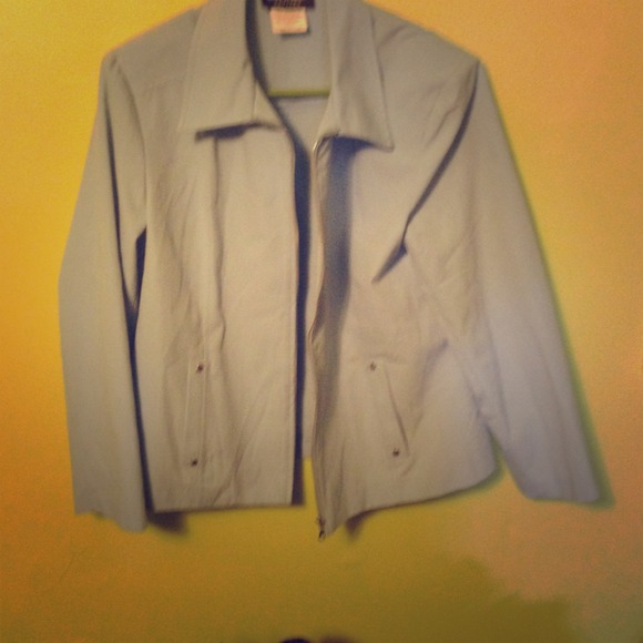 Brand new women's baby blue jacket💖