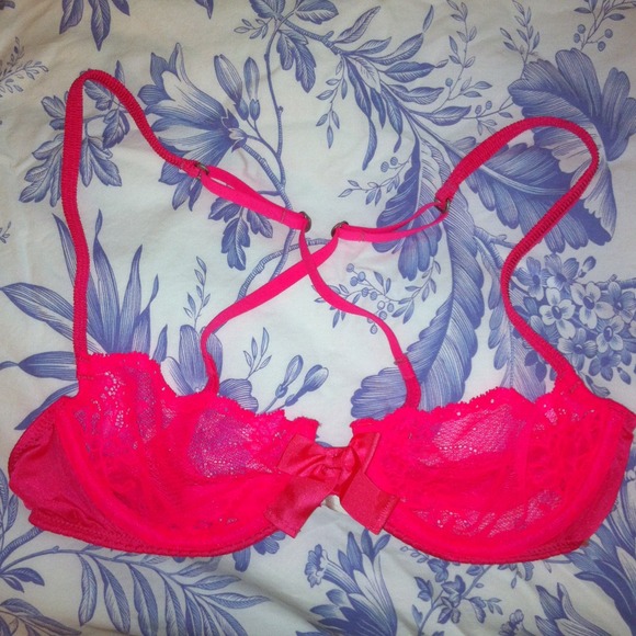 Gilly hicks lace balconet bra. NWOT