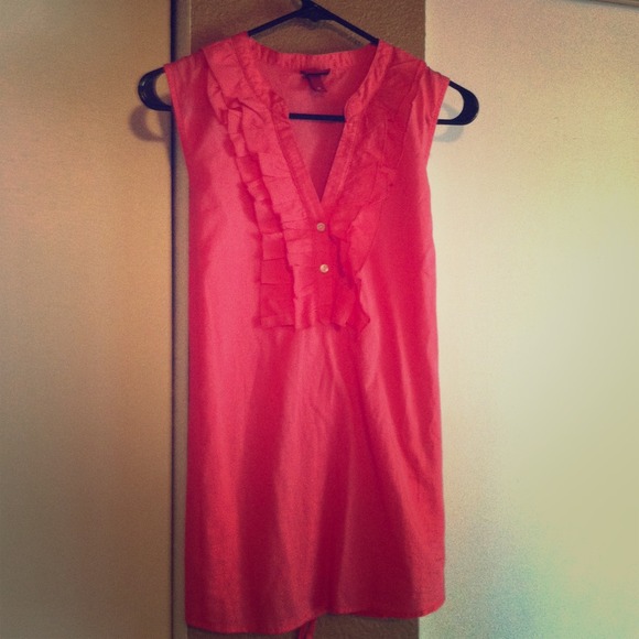 Pale pink ruffle top!