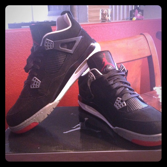 Jordans Bred 4