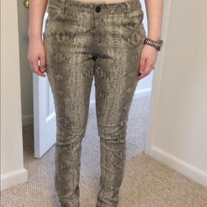 *Reduced* Skinny jeans. Snakeskin. Size 11 juniors