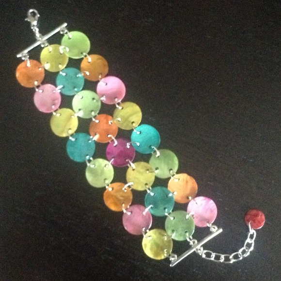 Colorful Shell Jewelry Set - Picture 2 of 4