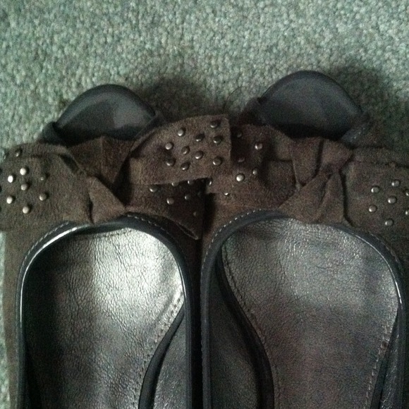 Heels - Picture 2 of 2