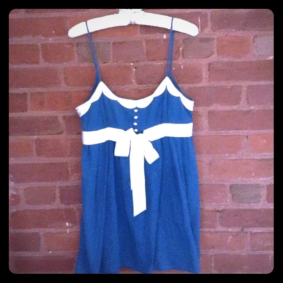 Blue Top with Flattering White Ribbon