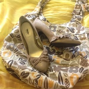 Tan suede/patent leather look heels