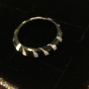 Zebra print ring