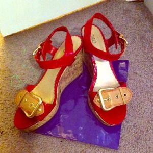 Red wedge shoes