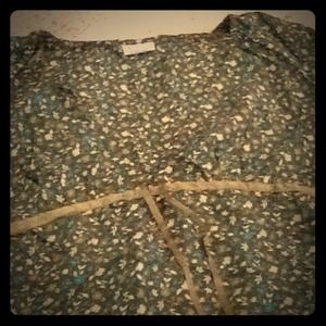 Large maternity shirt