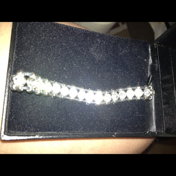 🎉❗REDUCED❗🎉 Cubic zirconium diamond bracelet