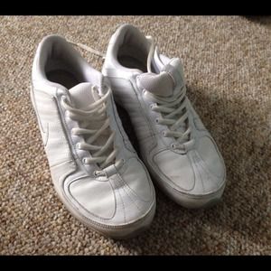 Nike cheerleading shoes