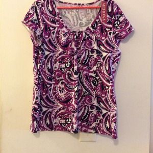 Brand new shirt 95% cotton 5% spandex