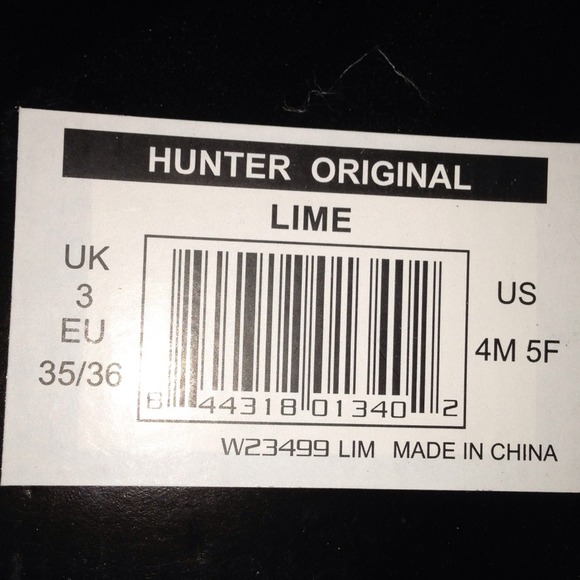 ❤️SOLD❤️Hunter Boots with FREE CROCHET BOOT CUFFS - Picture 2 of 4