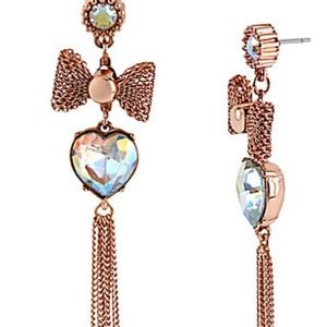 LOOKING FOR THESES!!! Betsey Johnson earrings