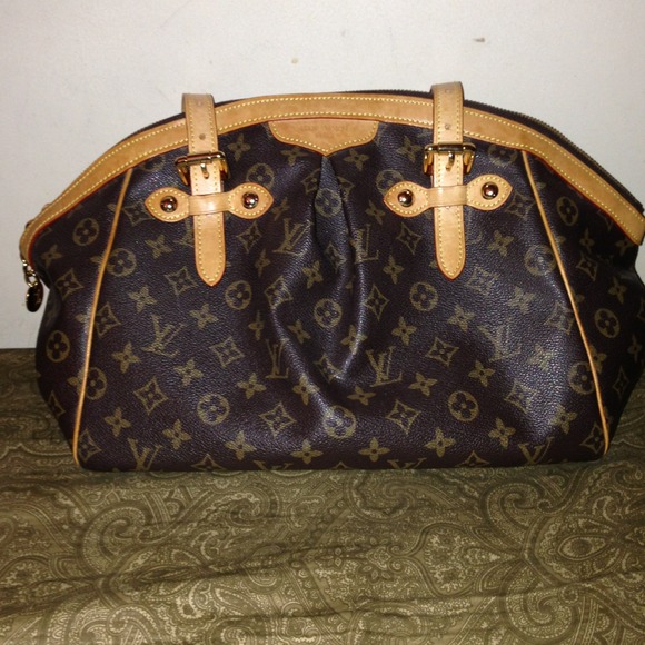 Authentic Louis Vuitton Tivoli GM.