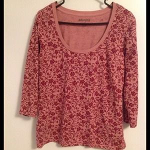 3/4 length sleeve shirt