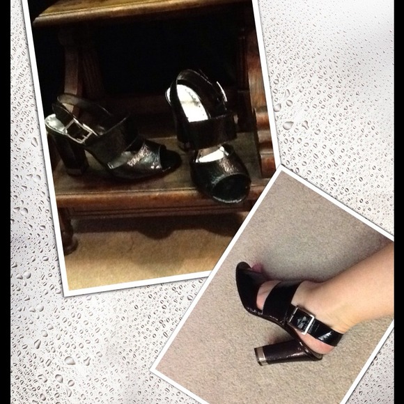 REDUCED! Black strap sandals