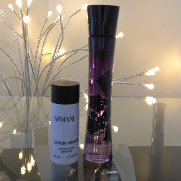 Price cut✨Armani Code Perfume 2.5 ml and lotion