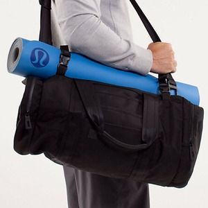 💢SOLD💢 Lululemon Repetition Duffel Gym Bag