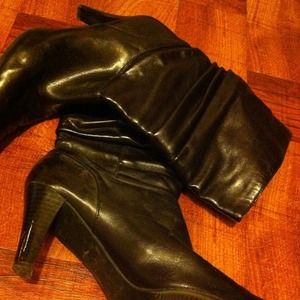 Brown 7 1/2 boots🌺