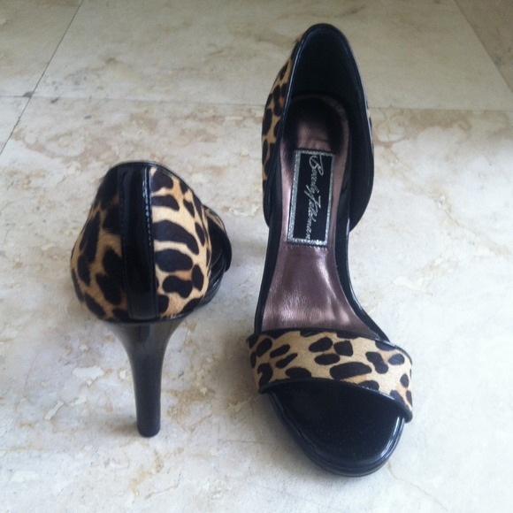 🎀SOLD🎀BUNDLE - Picture 4 of 4