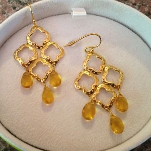 Stella and Dot Signature Clover Drop Earrings