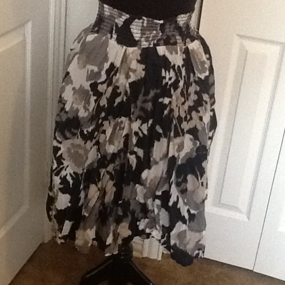SKIRT WITH ELASTIC WAIST