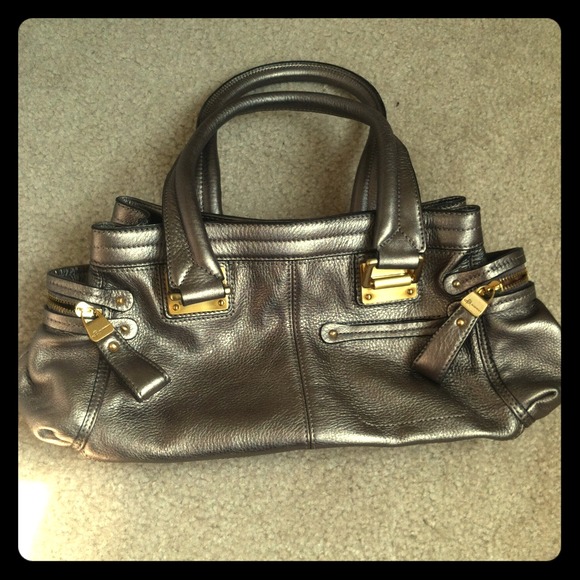 100% genuine leather B Makowsky purse