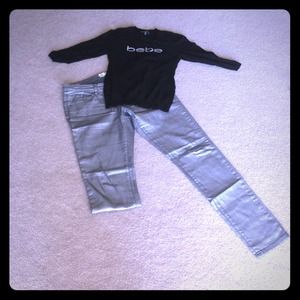 🌟NWOT🌟Silver Metalic skinny jeans!