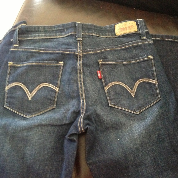 SOLD!!Levi's The Original Jean Mid Rise Skinny EUC