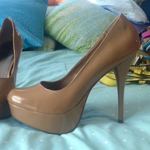 SOLD IN BUNDLE Nude Charlotte Russe pumps. - Picture 4 of 4