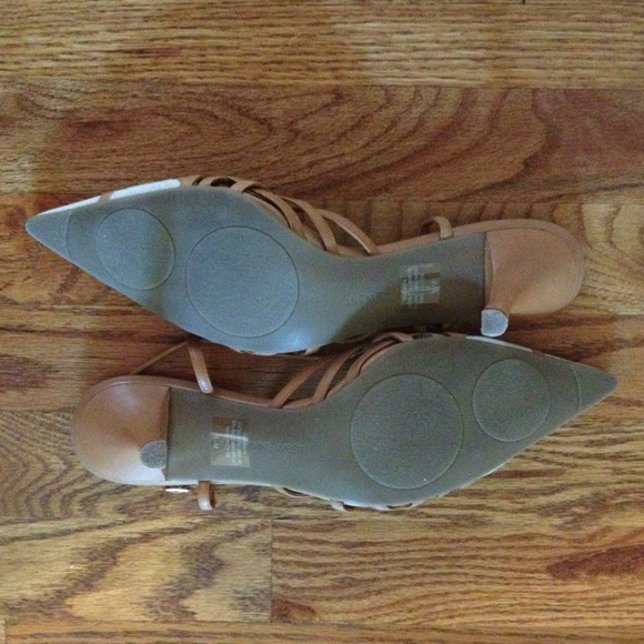 *Sold* Nine West Leather Stiletto Sling backs 8.5 - Picture 4 of 4