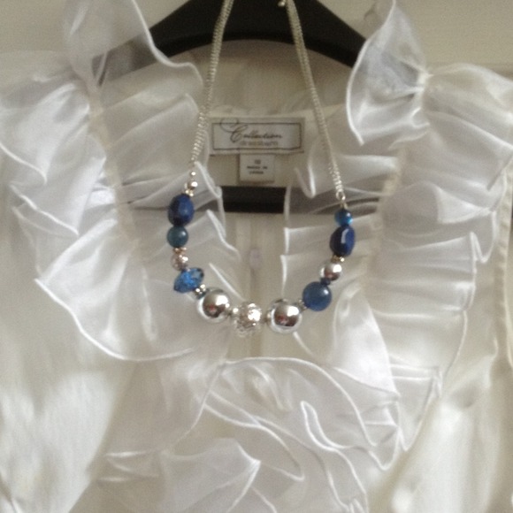 ❌GIFTED❌ Silver and Blue Chico's Neckless ! - Picture 2 of 4