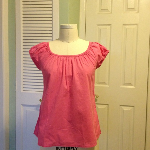 **SOLD** Pink maternity woven top