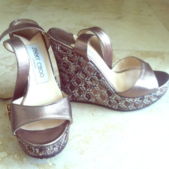 🎀SOLD🎀JIMMY CHOO BRONZE WEDGE !! RARE 💯%Auth - Picture 1 of 4