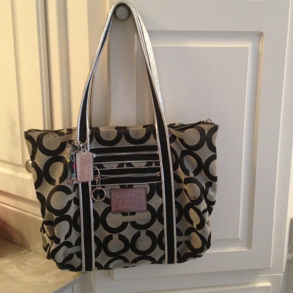 Cute! Cute! Coach Bag! SOLD