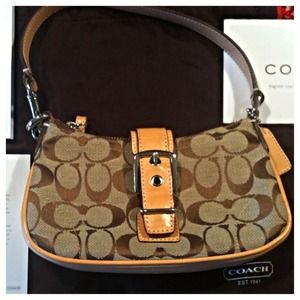 Authentic Signature Coach mini Bag!