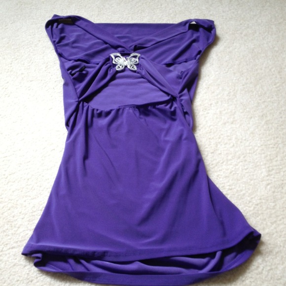 🚫Sold🚫Body Central purple rhinestone top
