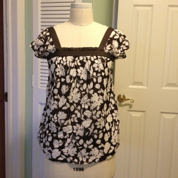 Gap Maternity printed floral top