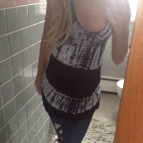 Black and white tie dye tank