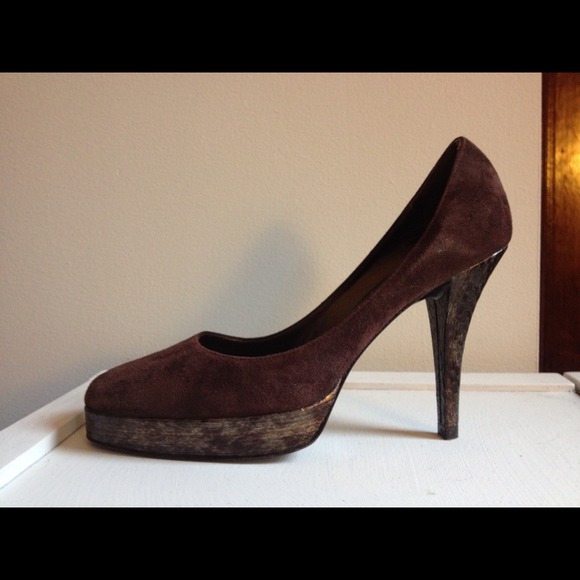 Theory Suede Heels Size 37 - Picture 2 of 3