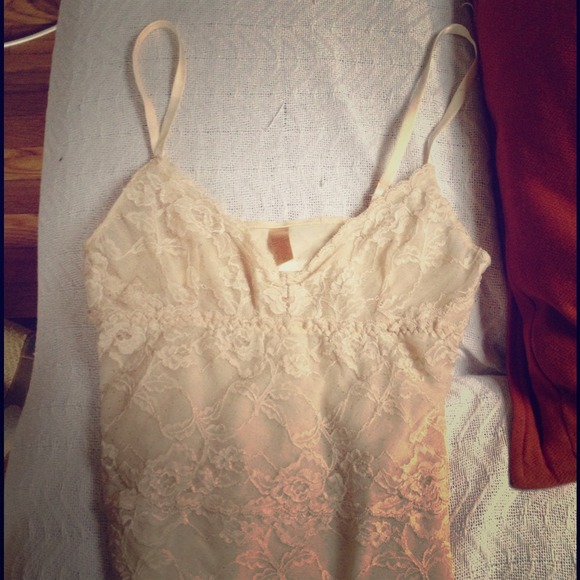 Cream Banana Republic lace cami/top