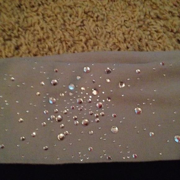 Sold ! NEW VS grey bling yogas