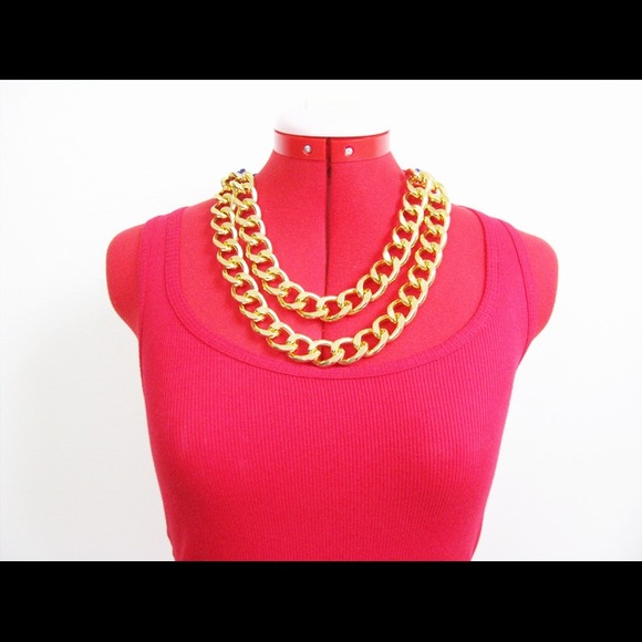 Gold chunky necklace