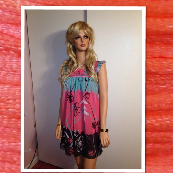 XOXO 💝 Sun Dress. Show Stopper !!! - Picture 2 of 4