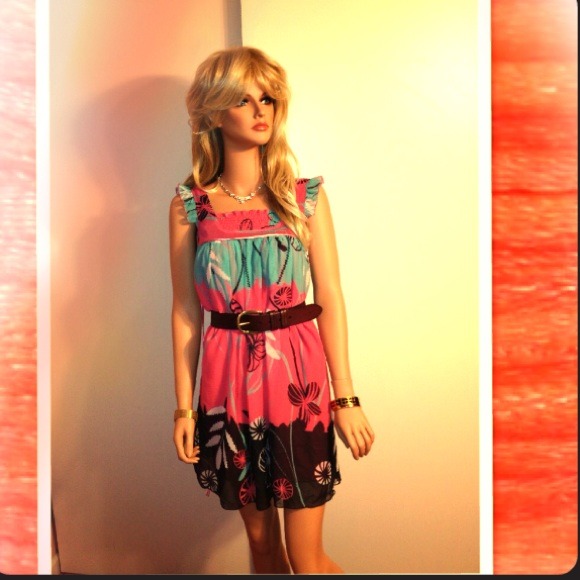 XOXO 💝 Sun Dress. Show Stopper !!! - Picture 4 of 4