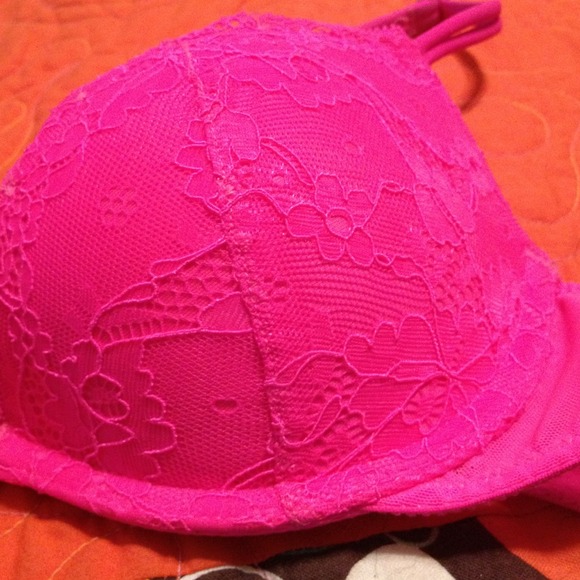 Pink Victoria Secret Bra!