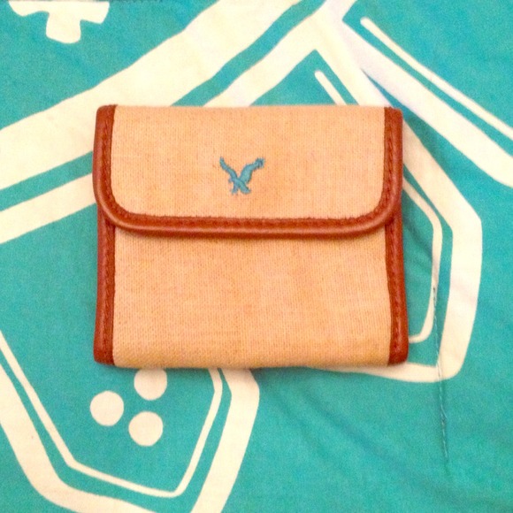 🚫SOLD IN BUNDLE🚫American Eagle Wallet