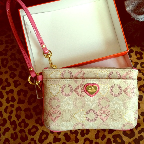 100%AUTHENTIC COACH WRISTLET